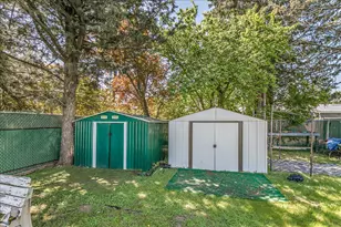 1984 Brookhurst St, Medford, OR 97504 - Photo 45