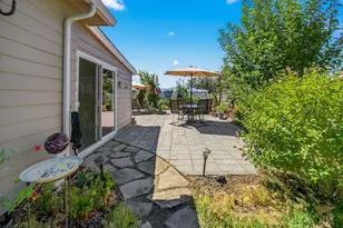 2918 Brookdale Dr, Central Point, OR 97502 - Photo 9