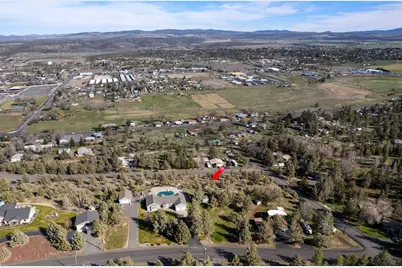 Sw Roberta Drive, Madras, OR 97741 - Photo 9