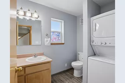 467 Tulipan Way, Talent, OR 97540 - Photo 11