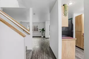 467 Tulipan Way, Talent, OR 97540 - Photo 5