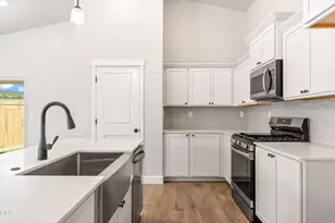 785 NE Discovery Loop, Prineville, OR 97754 - Photo 7