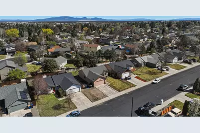 2004 SW 29th Street, Redmond, OR 97756 - Photo 35