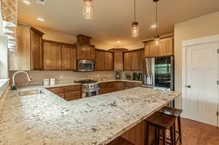 217 White Oak Way, Shady Cove, OR 97539 - Photo 11