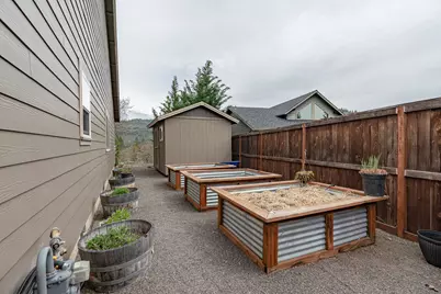 217 White Oak Way, Shady Cove, OR 97539 - Photo 33