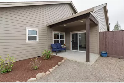 217 White Oak Way, Shady Cove, OR 97539 - Photo 5