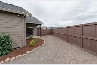 217 White Oak Way, Shady Cove, OR 97539 - Photo 27