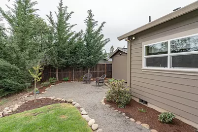 217 White Oak Way, Shady Cove, OR 97539 - Photo 31