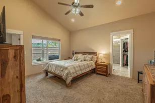 217 White Oak Way, Shady Cove, OR 97539 - Photo 13