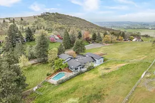 2455 David Ln, Medford, OR 97504 - Photo 1