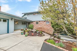 2455 David Ln, Medford, OR 97504 - Photo 5