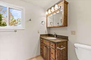 2455 David Ln, Medford, OR 97504 - Photo 23