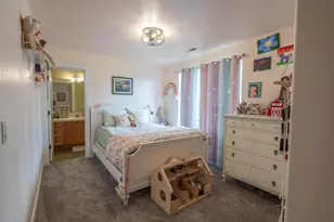 2202 NW Cedar Ave, Redmond, OR 97756 - Photo 27