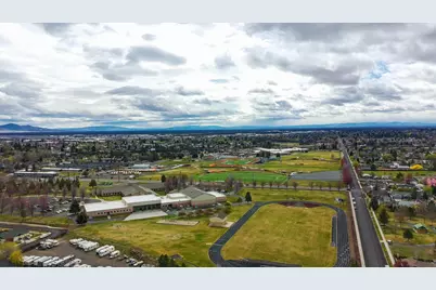 2202 NW Cedar Avenue, Redmond, OR 97756 - Photo 41