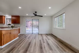 390 Morton St, Ashland, OR 97520 - Photo 7