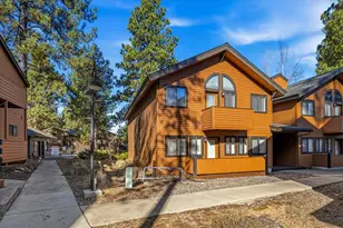 56856 Enterprise Dr, Sunriver, OR 97707 - Photo 3