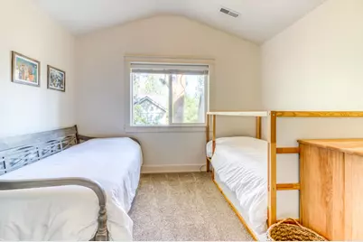 19458 Hollygrape Street, Bend, OR 97702 - Photo 21