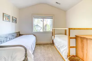 19458 Hollygrape St, Bend, OR 97702 - Photo 21