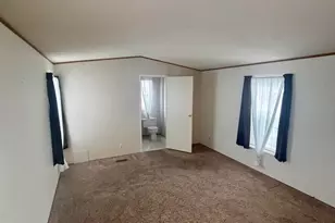 4200 Summers Ln, Klamath Falls, OR 97603 - Photo 5