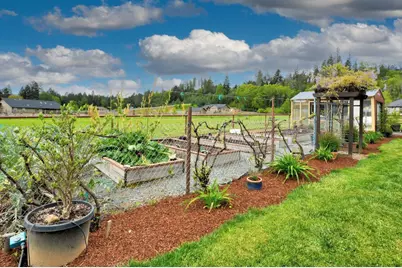 5786 Riverbanks Road, Grants Pass, OR 97527 - Photo 15