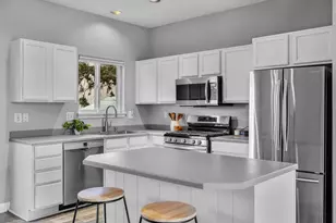 1331 NE Butler Market Rd, Bend, OR 97701 - Photo 7