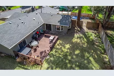 60847 Jasmine Place, Bend, OR 97702 - Photo 5