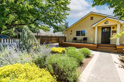 1117 NW Milwaukee Avenue, Bend, OR 97703 - Photo 1