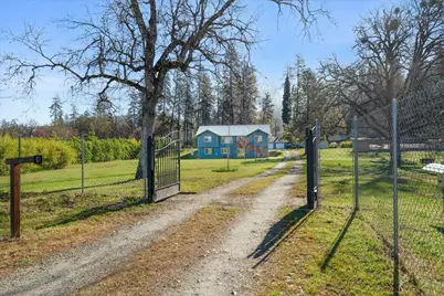 649 Pleasant Valley Road, Merlin, OR 97532 - Photo 11