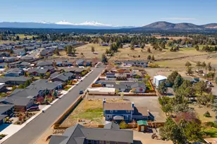 3388 SW 46th St, Redmond, OR 97756 - Photo 39