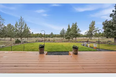18455 McSwain Drive, Sisters, OR 97759 - Photo 9