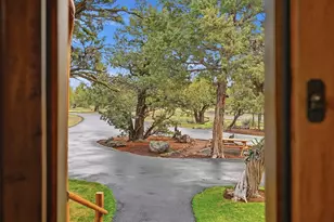 18455 McSwain Dr, Sisters, OR 97759 - Photo 33