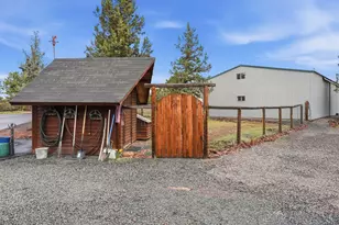 18455 McSwain Dr, Sisters, OR 97759 - Photo 73