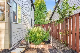 61007 Snowberry Pl, Bend, OR 97702 - Photo 21