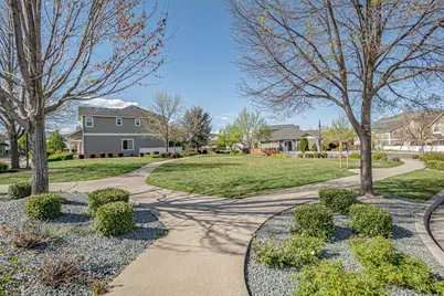 131 Poppy Bay Place, Talent, OR 97540 - Photo 31