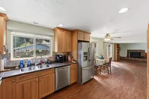 105 W 17th Pl, Coquille, OR 97423 - Photo 21