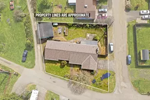 105 W 17th Pl, Coquille, OR 97423 - Photo 17