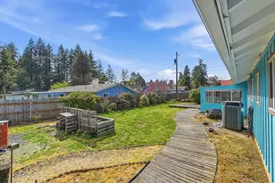 105 W 17th Pl, Coquille, OR 97423 - Photo 15