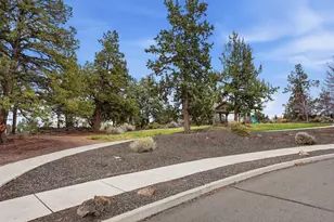 3249 SW 28th St, Redmond, OR 97756 - Photo 33