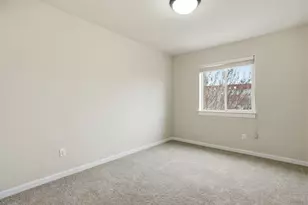 3249 SW 28th St, Redmond, OR 97756 - Photo 29