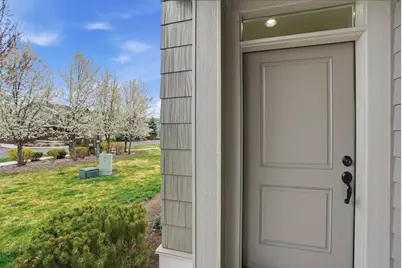 3249 SW 28th Street, Redmond, OR 97756 - Photo 3