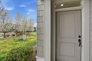 3249 SW 28th St, Redmond, OR 97756 - Photo 3