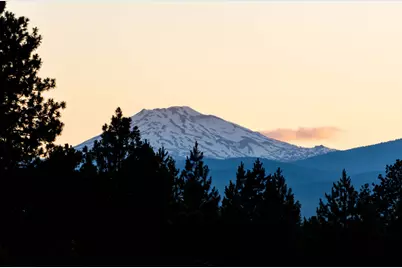 60069 SE Ruby Peak Loop, Bend, OR 97702 - Photo 3