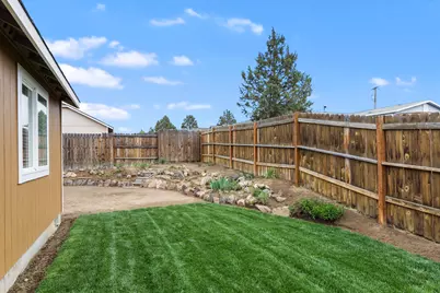 717 SE Cross Lane, Madras, OR 97741 - Photo 29