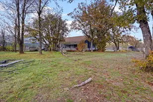 110 Airport Dr, Cave Junction, OR 97523 - Photo 25