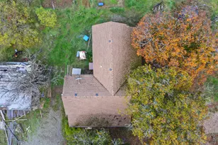 110 Airport Dr, Cave Junction, OR 97523 - Photo 21