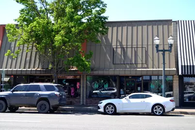 424 NW 6th Street, Grants Pass, OR 97526 - Photo 5