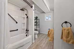 451 SE C St, Madras, OR 97741 - Photo 15