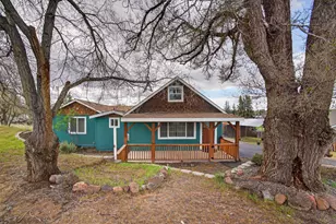 451 SE C St, Madras, OR 97741 - Photo 1