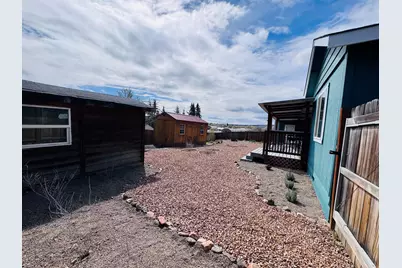 451 SE C Street, Madras, OR 97741 - Photo 5