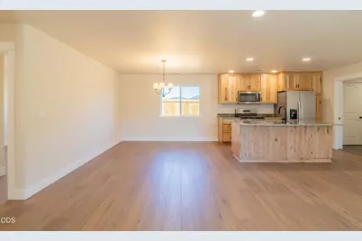 2728 Denton Trail, Grants Pass, OR 97527 - Photo 15
